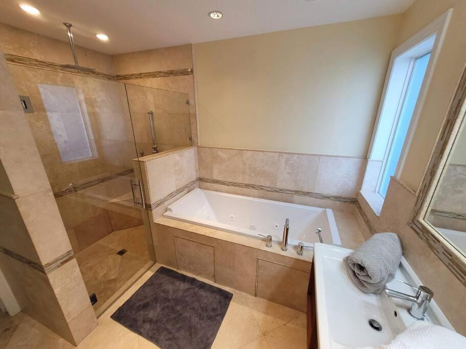 #1 Fort Lauderdale House - Heated Salt Water Pool - Private Oasis-Updated Gorgeous 3Br 3Ba - Las Olas Esterno foto